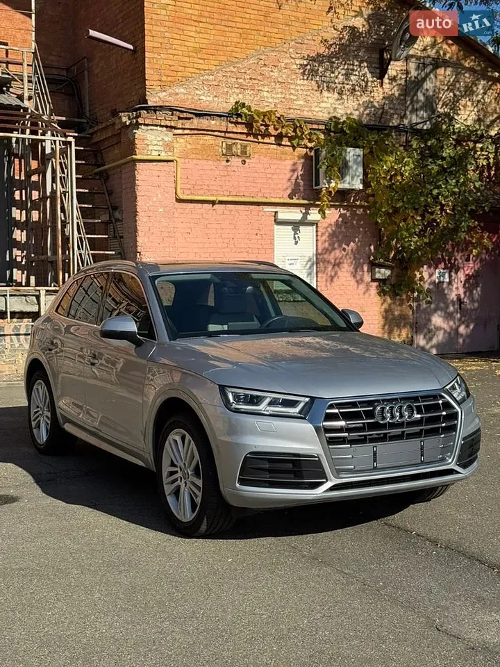 Audi Q5 2018 photo 2