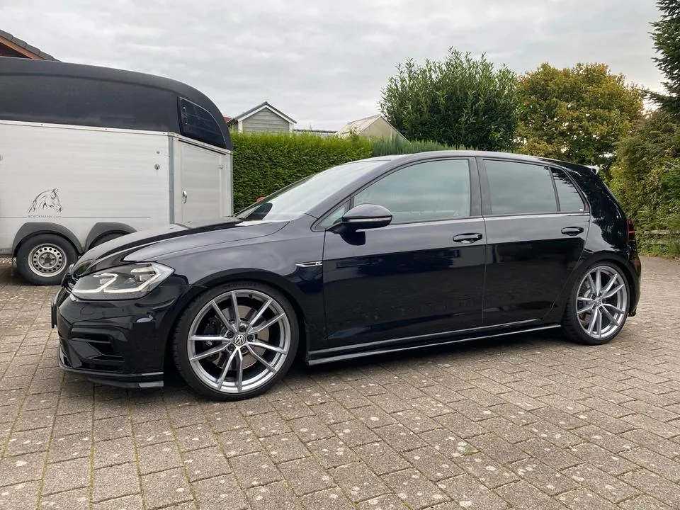 Volkswagen Golf 7 R