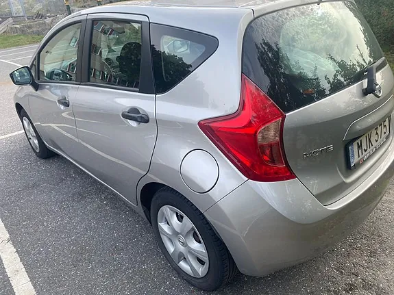 Nissan Note 2014 photo 4