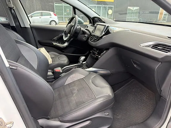 Peugeot 2008 2013 photo 3