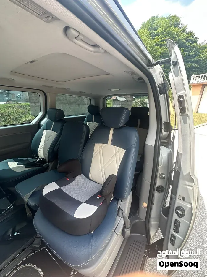 Hyundai H1 2010 photo 3