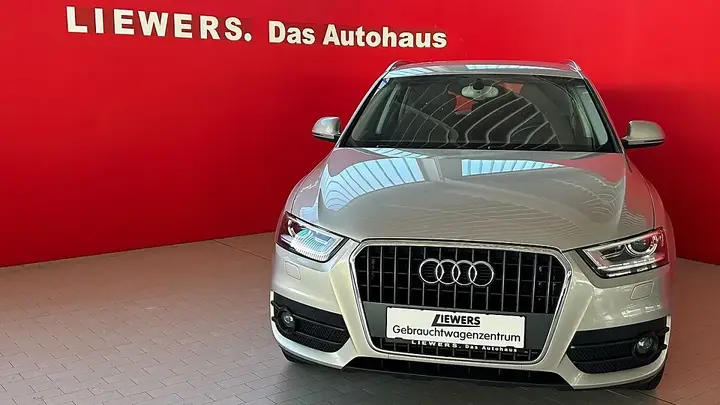 Audi Q3 2014 photo 2