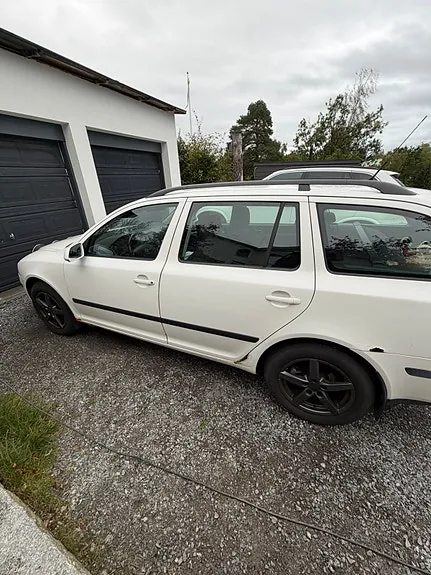 Skoda Octavia 2007 photo 2