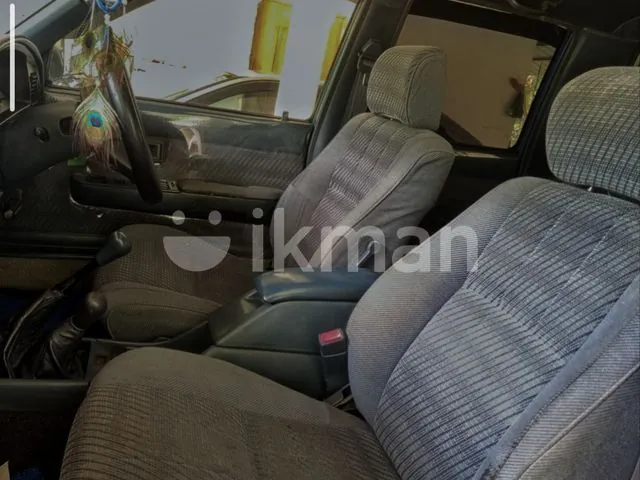 Toyota Hilux 1992 photo 4