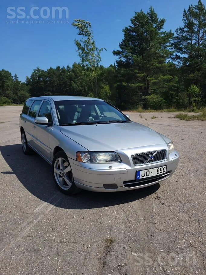 Volvo V70 2007 photo 2