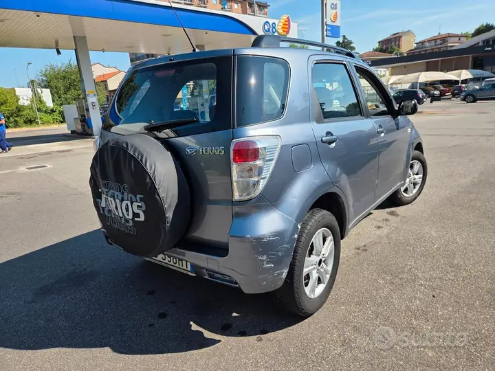 Daihatsu Terios 2010 photo 4