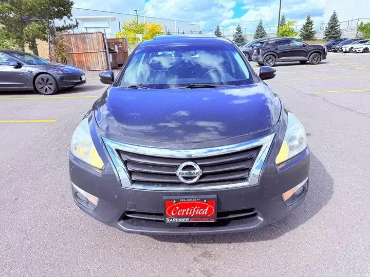 Nissan Altima 2015 photo 2