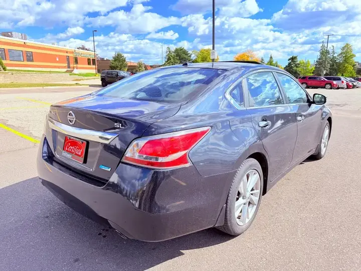 Nissan Altima 2015 photo 5