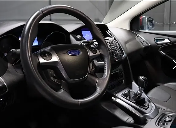Ford Focus 2011 photo 4