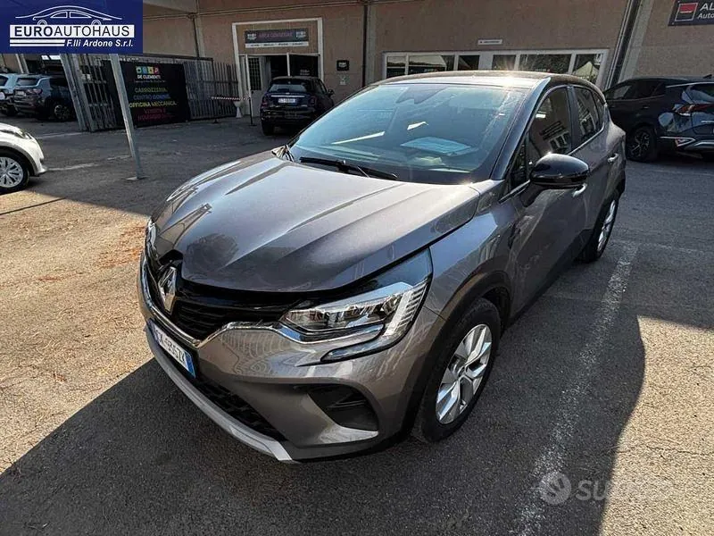 Renault Captur 2022 photo 2