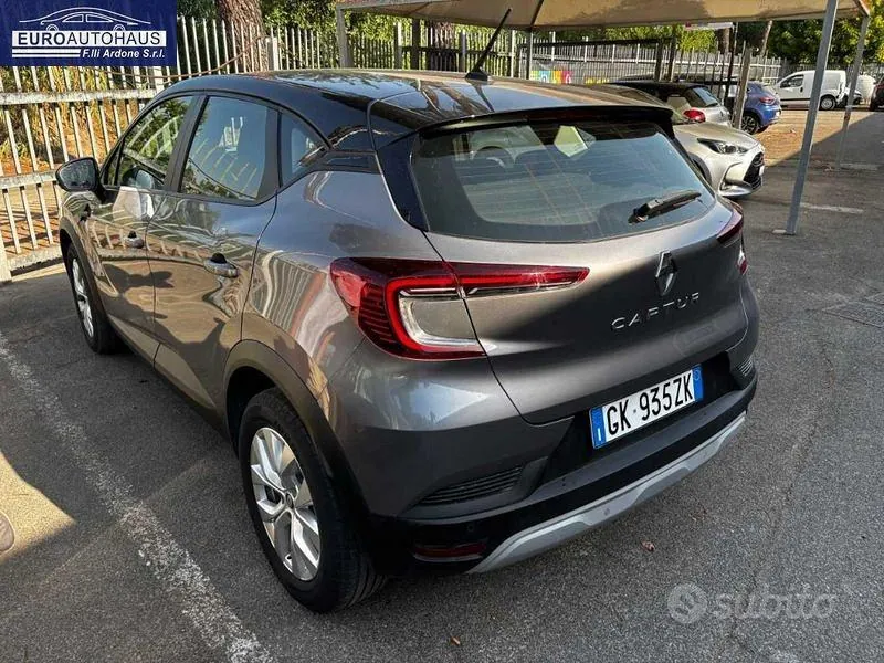 Renault Captur 2022 photo 3