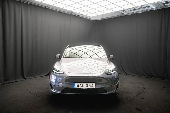 Tesla Model Y 2023 photo 4