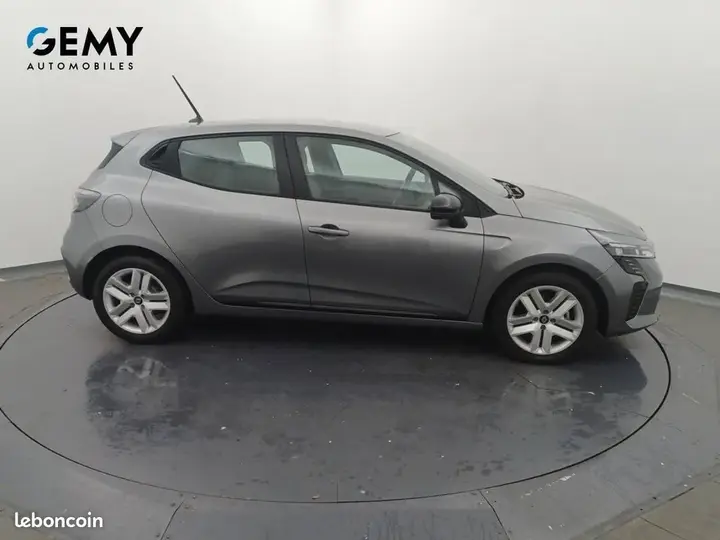 Renault Clio 2025 photo 4