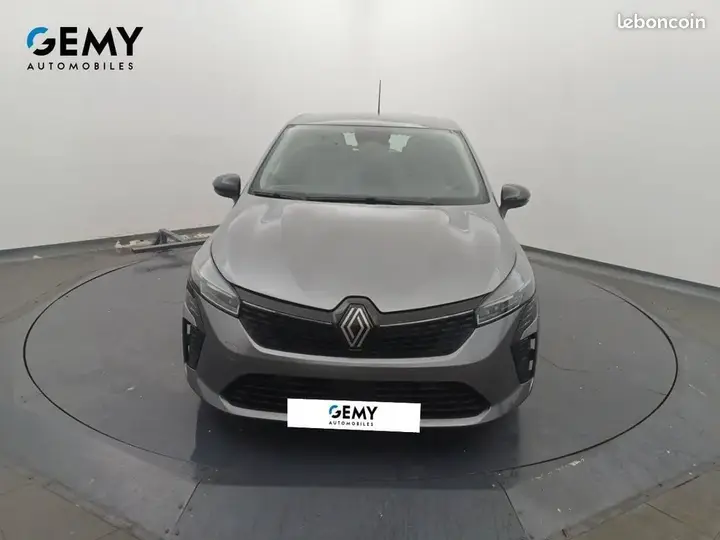Renault Clio 2025 photo 2