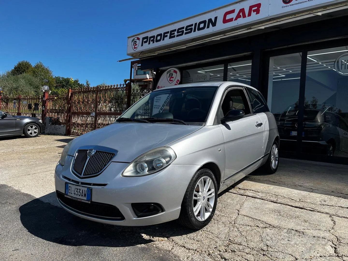 Lancia Ypsilon