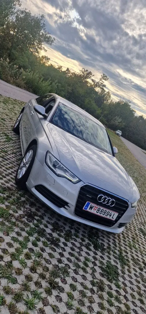 Audi A6 2012 photo 2