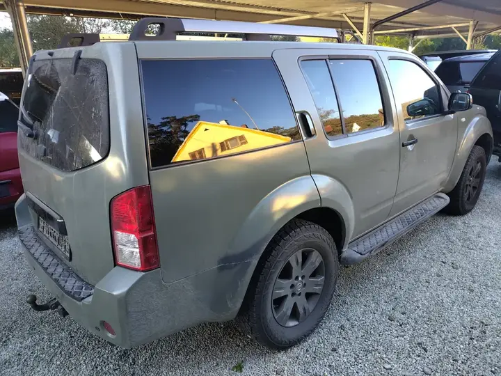 Nissan Pathfinder 2005 photo 3