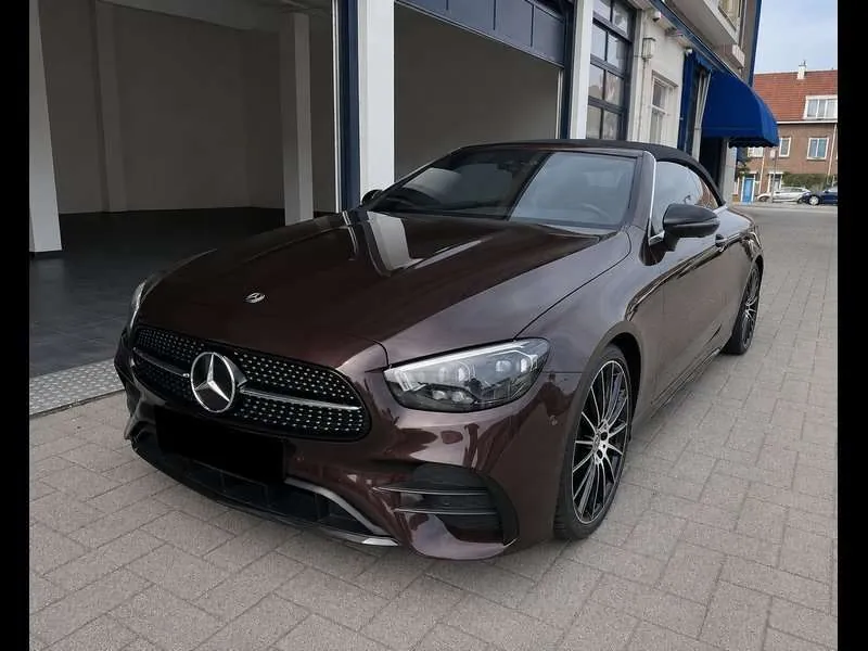 Mercedes-Benz E 220 D Cabrio 2023 photo 2