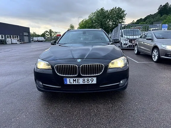 BMW 523I 2011 photo 3