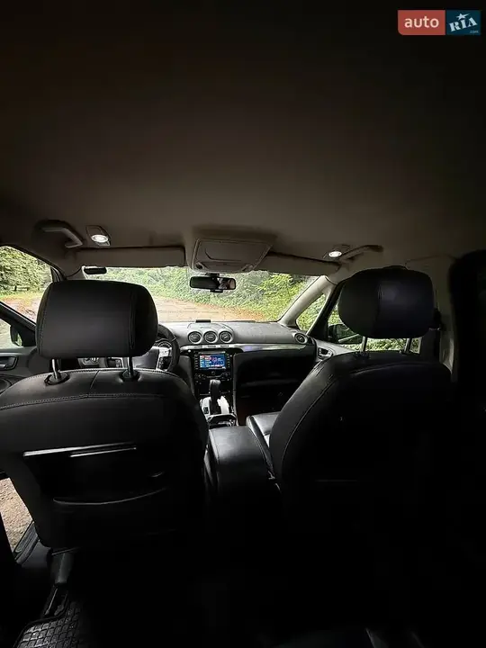 Ford S-Max 2011 photo 5