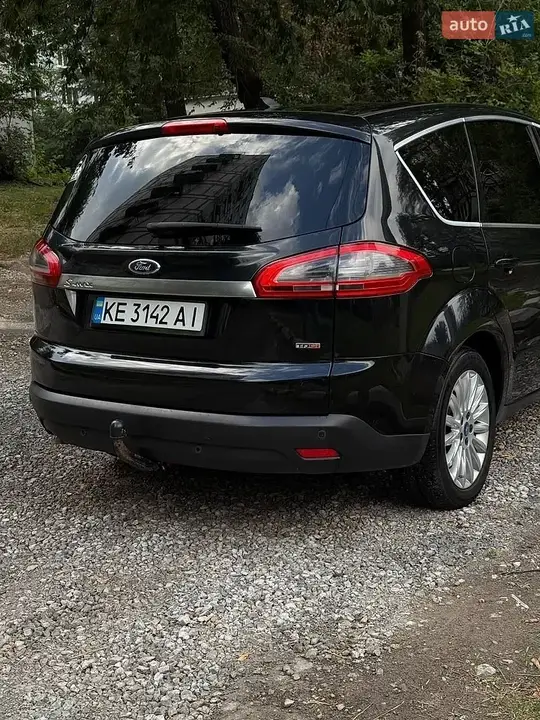 Ford S-Max 2011 photo 4
