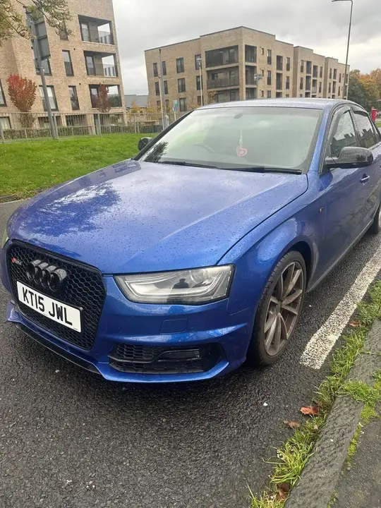 Audi A4 2015 photo 2