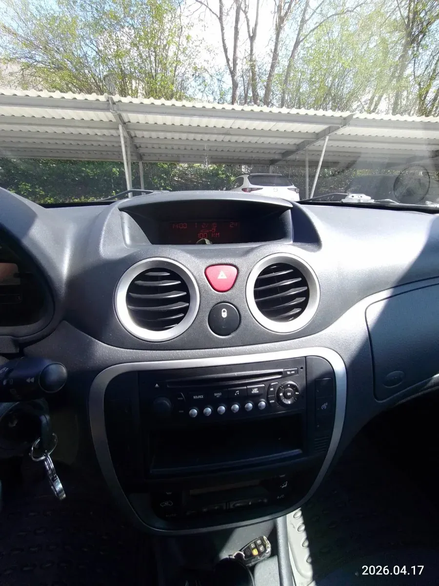 Citroen C3 2010 photo 3