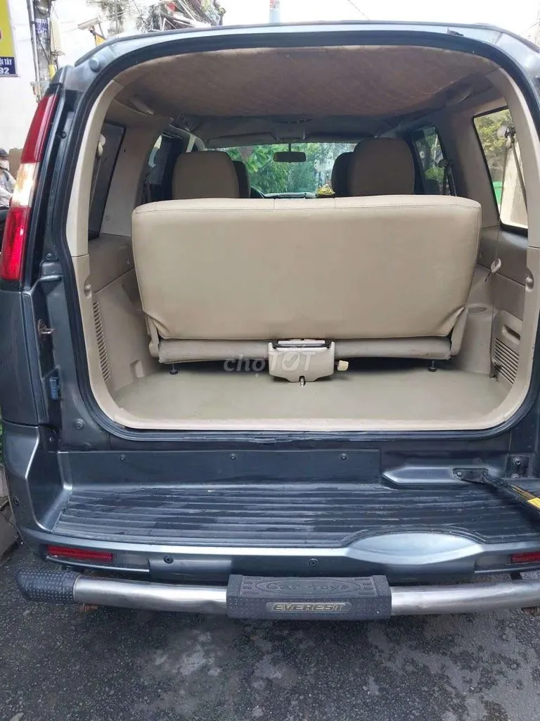 Ford Everest 2010 photo 4