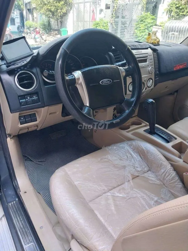 Ford Everest 2010 photo 5