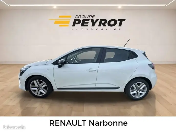 Renault Clio 2024 photo 3