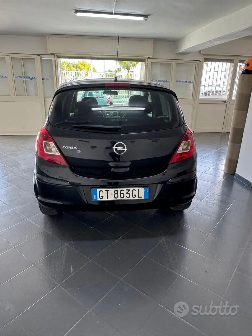 Opel Corsa 2012 photo 4