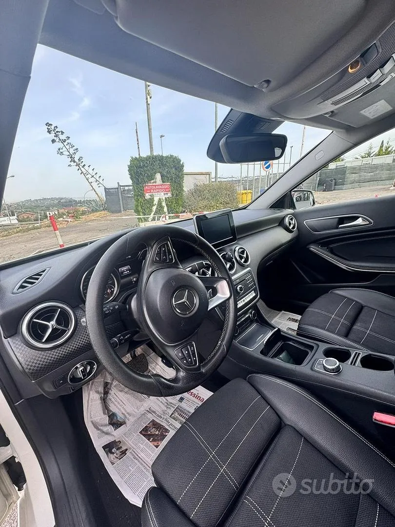 Mercedes-Benz A 2016 photo 5