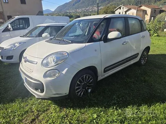 Fiat 500L 2014 photo 2