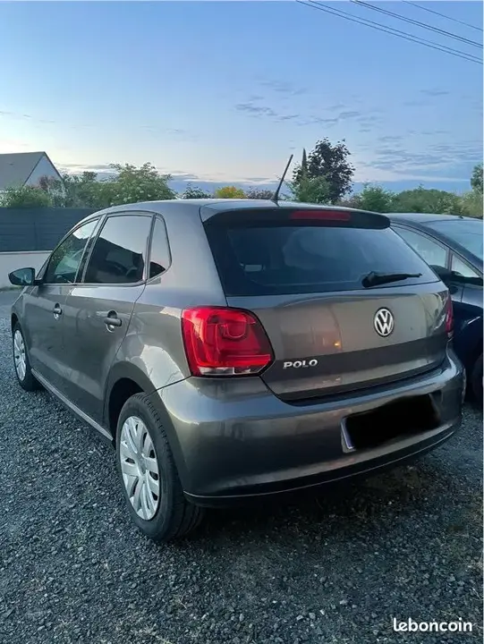 Volkswagen Polo 2009 photo 2