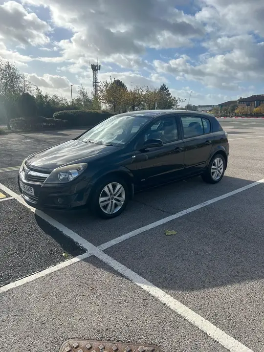 Vauxhall Astra 2008 photo 4
