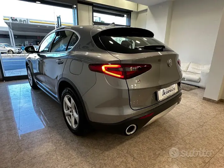 Alfa Romeo Stelvio 2018 photo 4