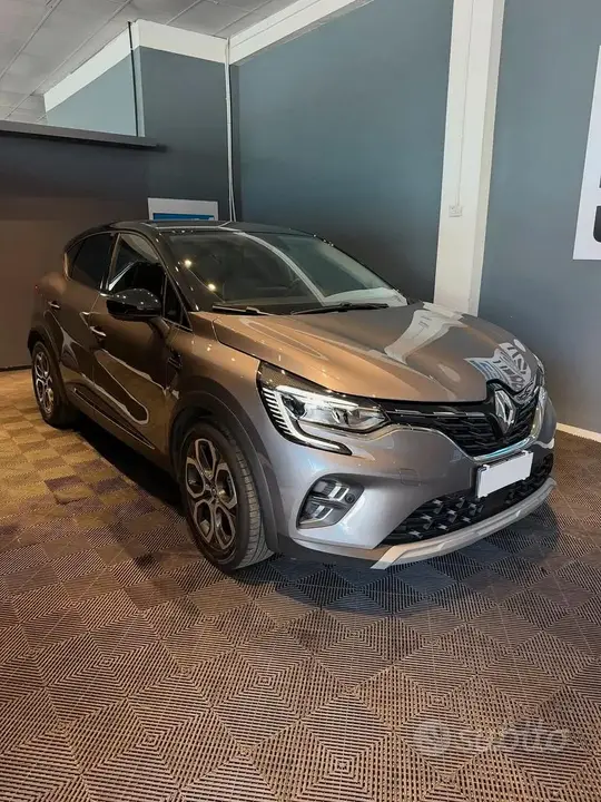 Renault Captur 2021 photo 2