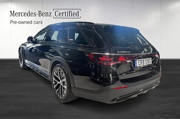Mercedes-Benz E300 De 2026 photo 3