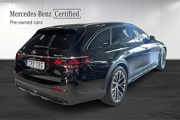 Mercedes-Benz E300 De 2026 photo 4