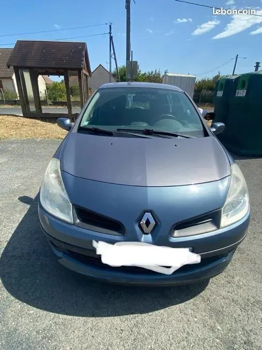 Renault Clio 2008 photo 2