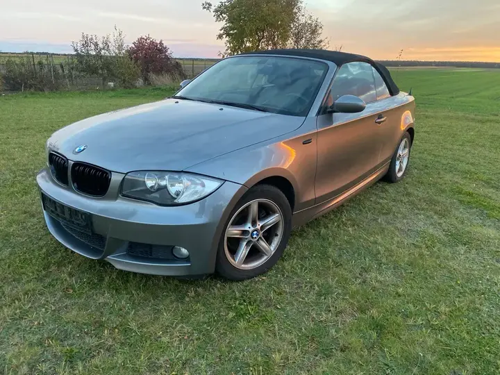 BMW 1 Series 2009 photo 3