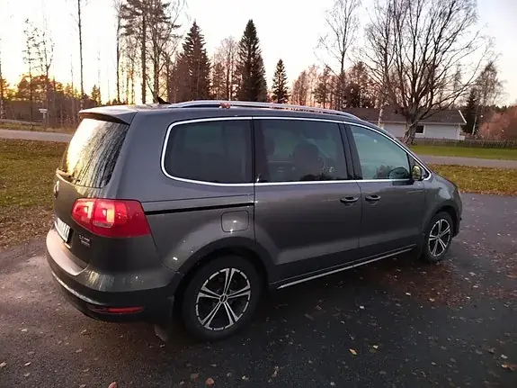 Volkswagen Sharan 2014 photo 3