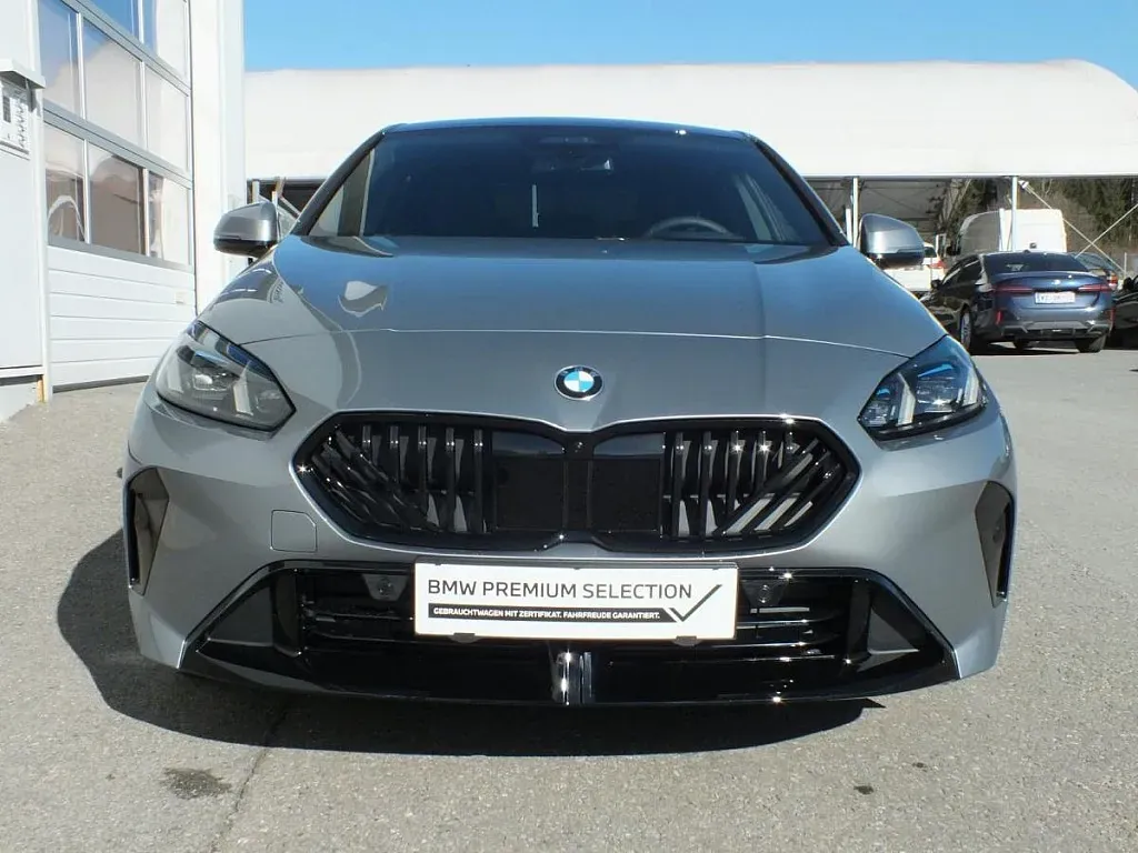BMW 2 Series 2025 photo 3