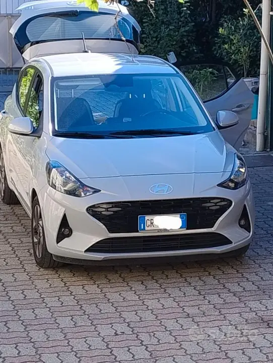 Hyundai I10 2023 photo 2
