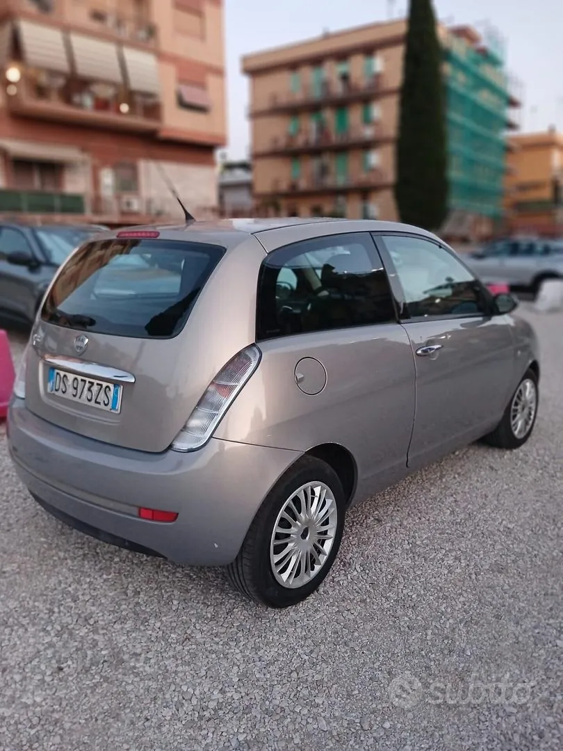 Lancia Ypsilon 2008 photo 4