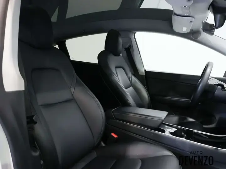 Tesla Model Y 2021 photo 5