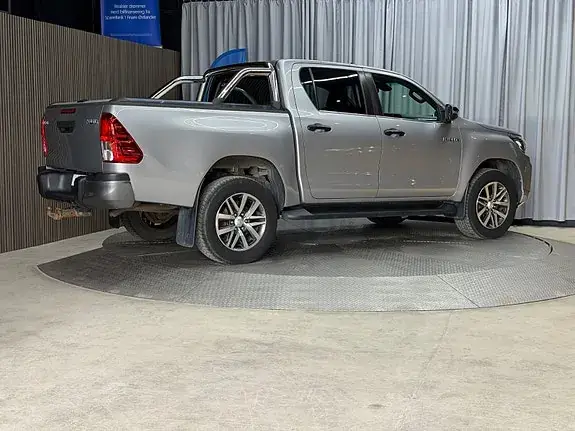 Toyota Hilux 2020 photo 2