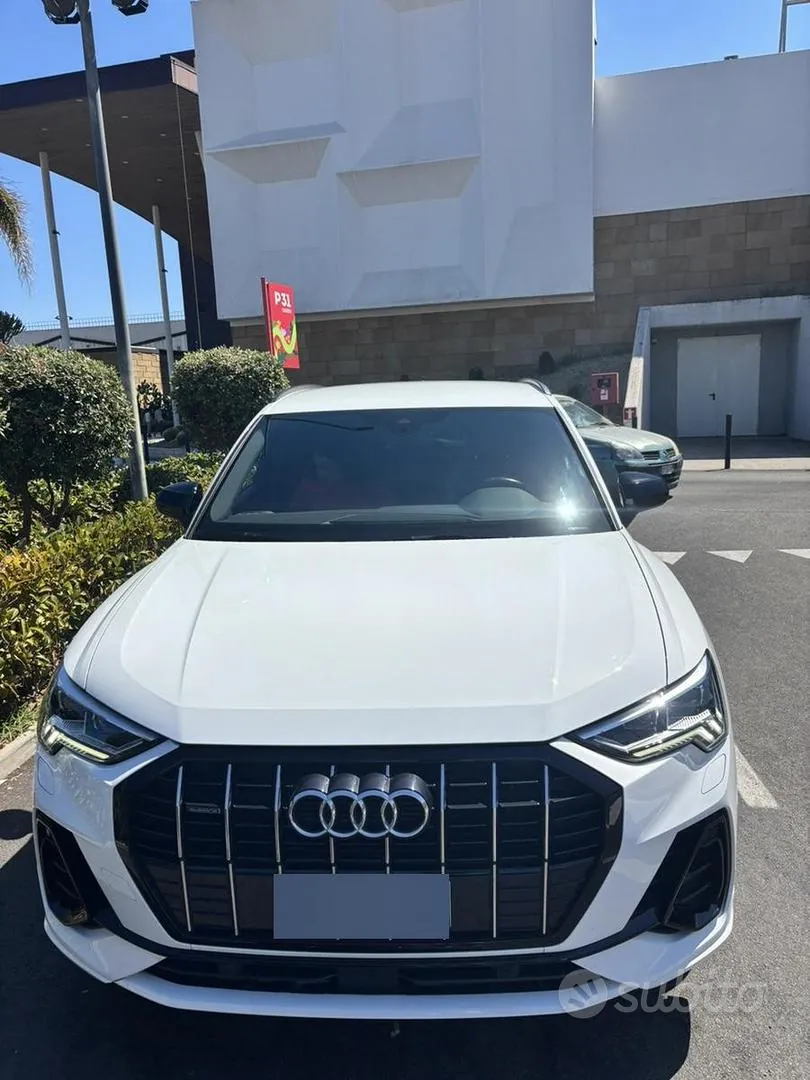 Audi Q3 2019 photo 2
