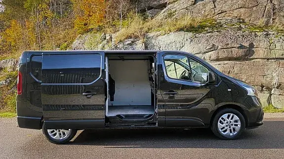 Nissan Nv300 2017 photo 3