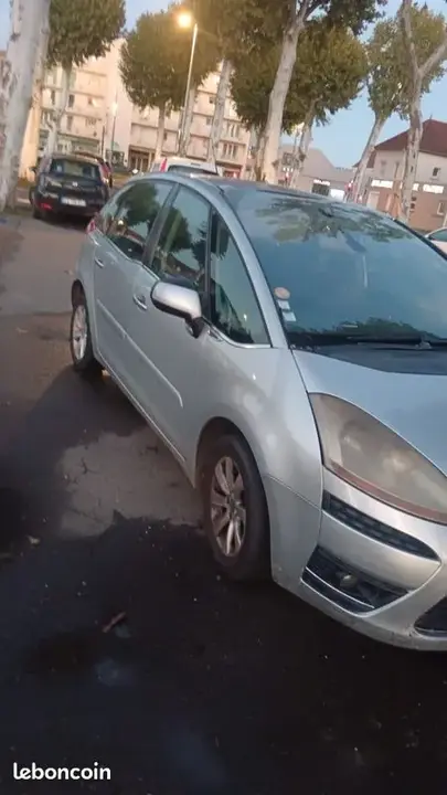 Citroen C4 Picasso 2007 photo 2